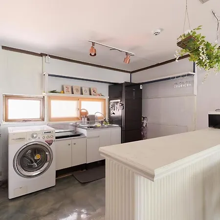 Hapjeong Station Exit7 Each Room, Living Room, Air Conditioning Modern House Seoul Exterior photo